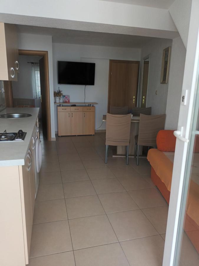 Volat Apartments Betina  Exterior foto