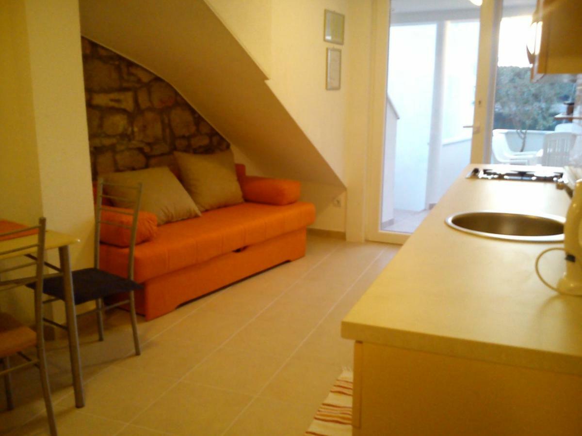 Volat Apartments Betina  Exterior foto
